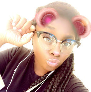 Meet your Posher, Xavia